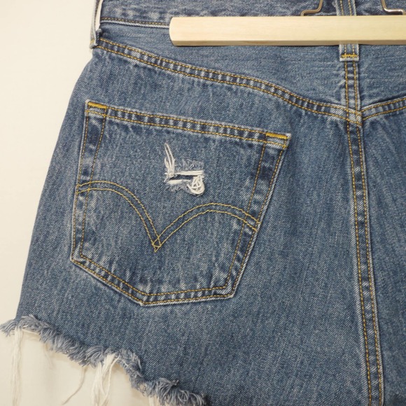 Levis 501 Vintage Button Fly Distressed Jean W36 - Picture 5 of 9